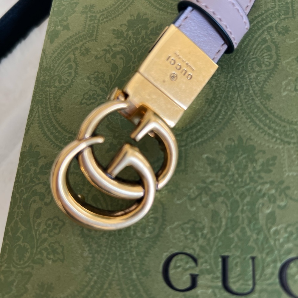 GG Marmont reversible thin belt size 80- brand new + Gucci packaging - Picture 5 of 9